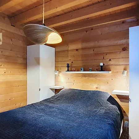 Шале De Cecile 1 *